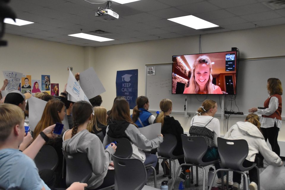 Olympic Medalist Speaks to Bloomington Nordic Ski Team